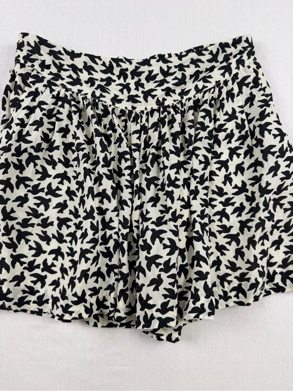 Leifnotes Anthropologie Bird Print Flowy Shorts Skort Size 4